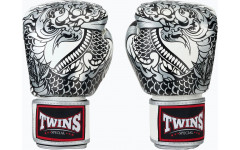 Боксерские перчатки Twins Special FBGVL3-52 Dragon white silver 14 oz Боксерские перчатки Twins Special FBGVL3-52 Dragon white silver 14 oz